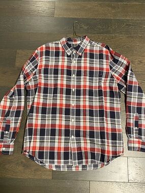 American Eagle Outfitters Red, Navy & White Plaid Button-Down Shirt